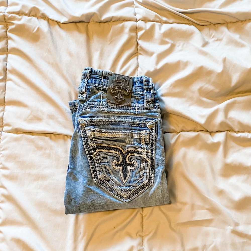 Men’s very distressed Rock Revivals
